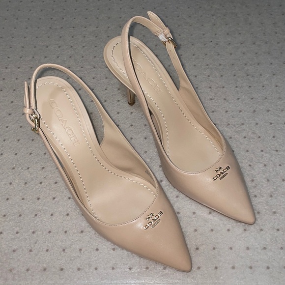 COACH LEATHER PUMPS SIZE 7 - Picture 1 of 1